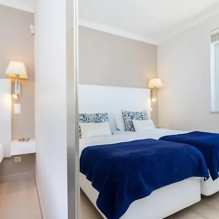 Whome | Prime Hideaway Luxury Villa Quarteira