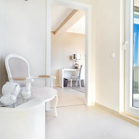 Whome | Prime Hideaway Luxury Willa