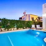 Whome | Prime Hideaway Luxury Villa